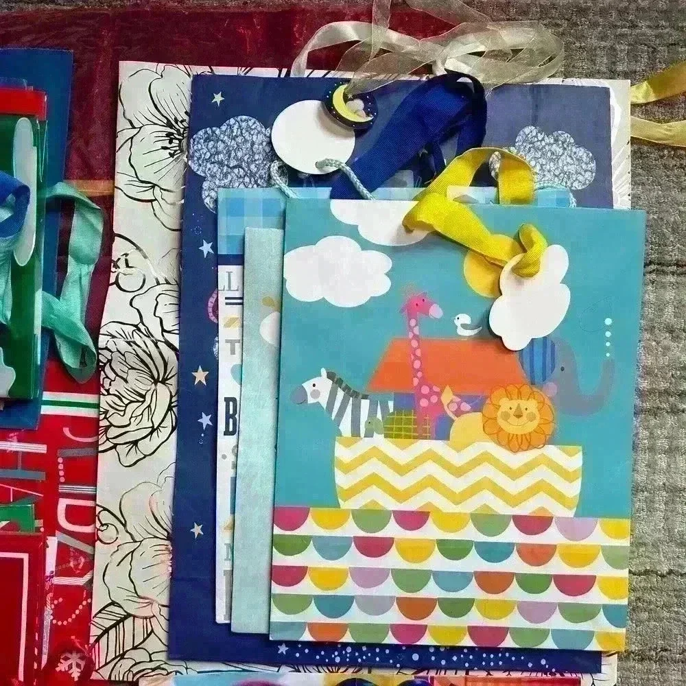 5 POUNDS 39 Pcs Gift Bags For All Occasions — Birthday Baby Shower Christmas